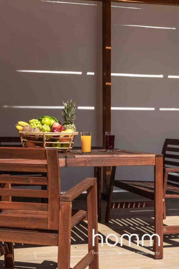 Nemeseos 1St Floor Homm Apartment With Roof Garden And Wading Pool Atina Dış mekan fotoğraf