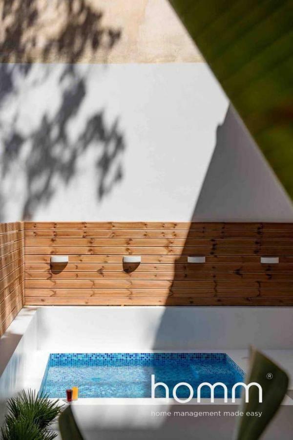 Nemeseos 1St Floor Homm Apartment With Roof Garden And Wading Pool Atina Dış mekan fotoğraf